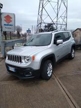 Jeep Renegade 2.0 Mjt 140CV 4WD Active Drive Lim - silberne Jeep Renegade