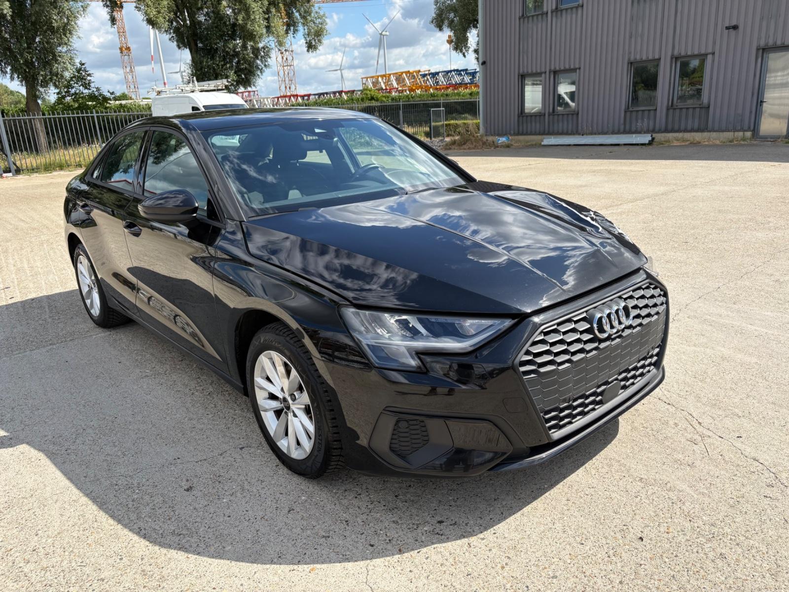 Audi A3 1.0 TFSI 30. S-TRONIC /  LIMOUSINE