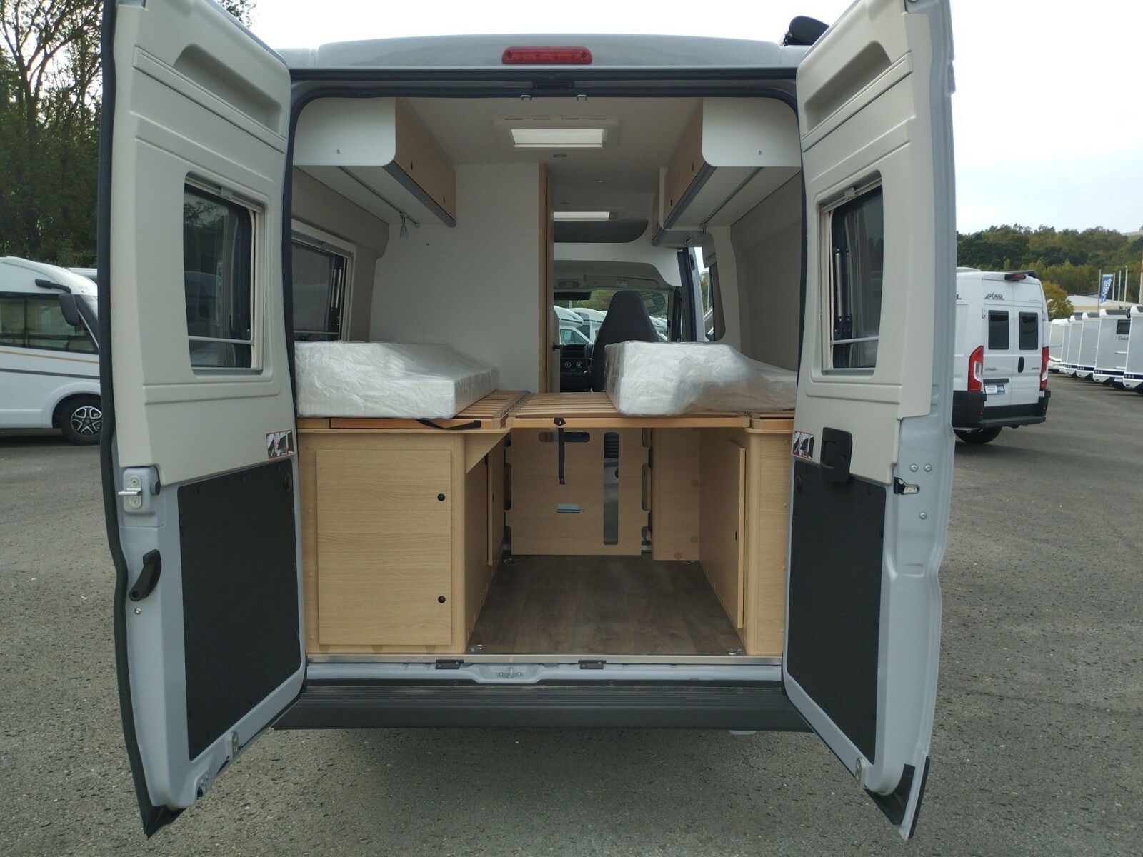 Fahrzeugabbildung Sunlight Adventure Cliff 640 Automatik, Dörr Edition, LT