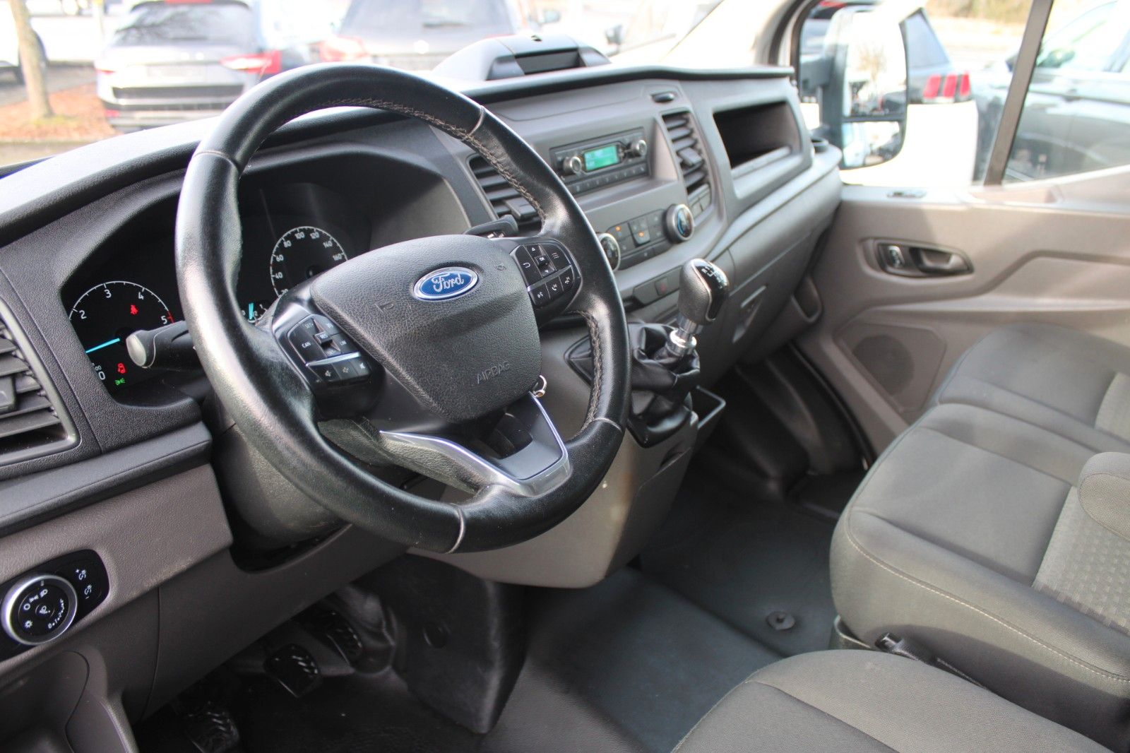 Fahrzeugabbildung Ford Transit Trend L3 DoKa Pritsche Plane & Spriegel