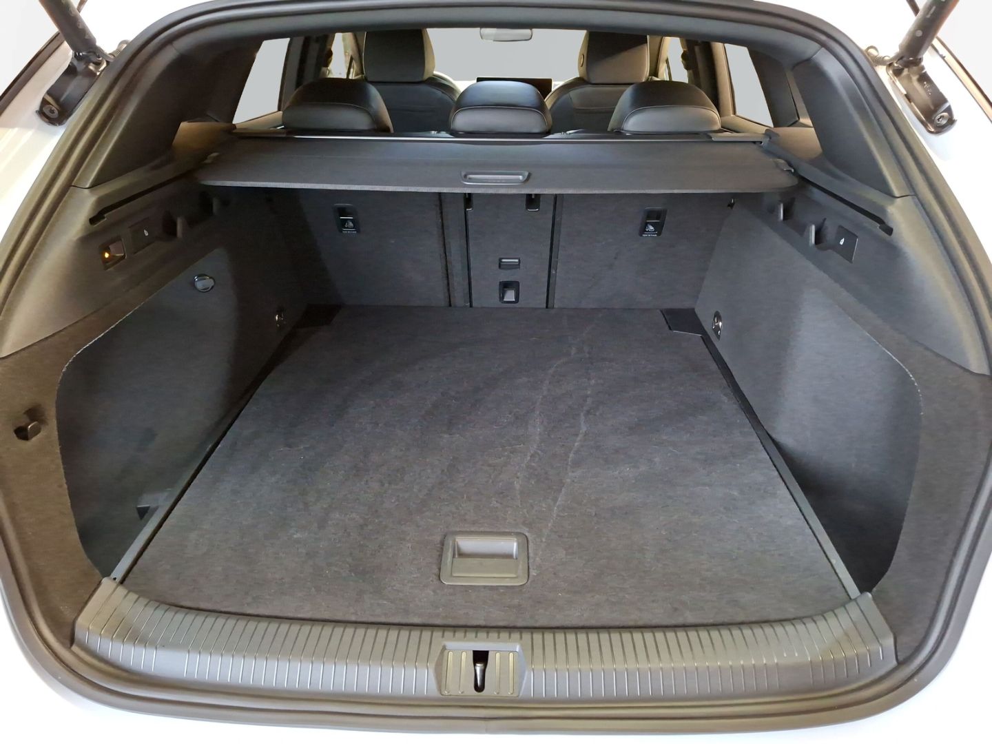 ID.7 Tourer GTX 4Motion *AHK*KAMERA*NAVI*GARANTI