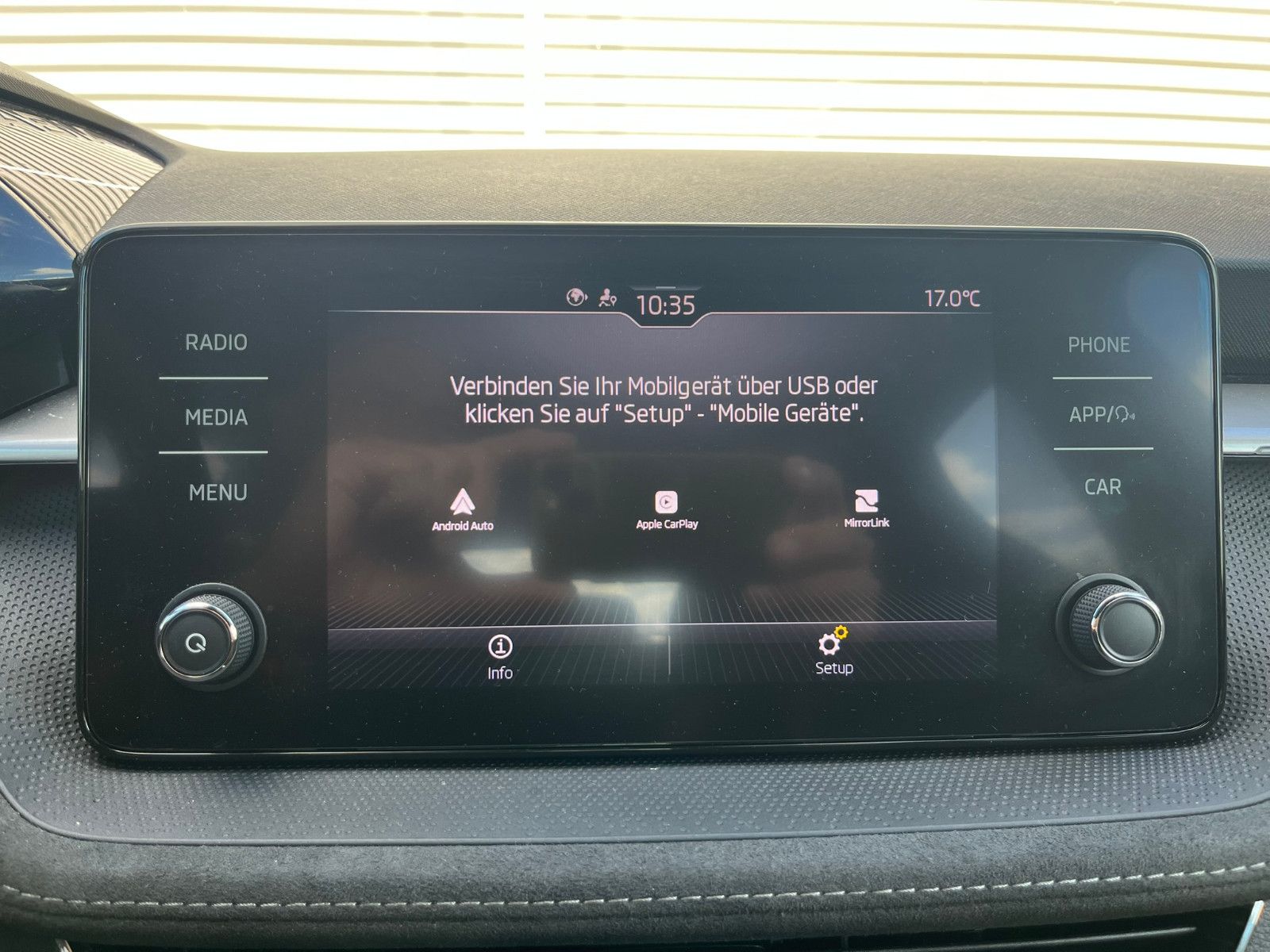 Fahrzeugabbildung SKODA Fabia Style 1.5 TSI DSG Smart-Link Tempomat