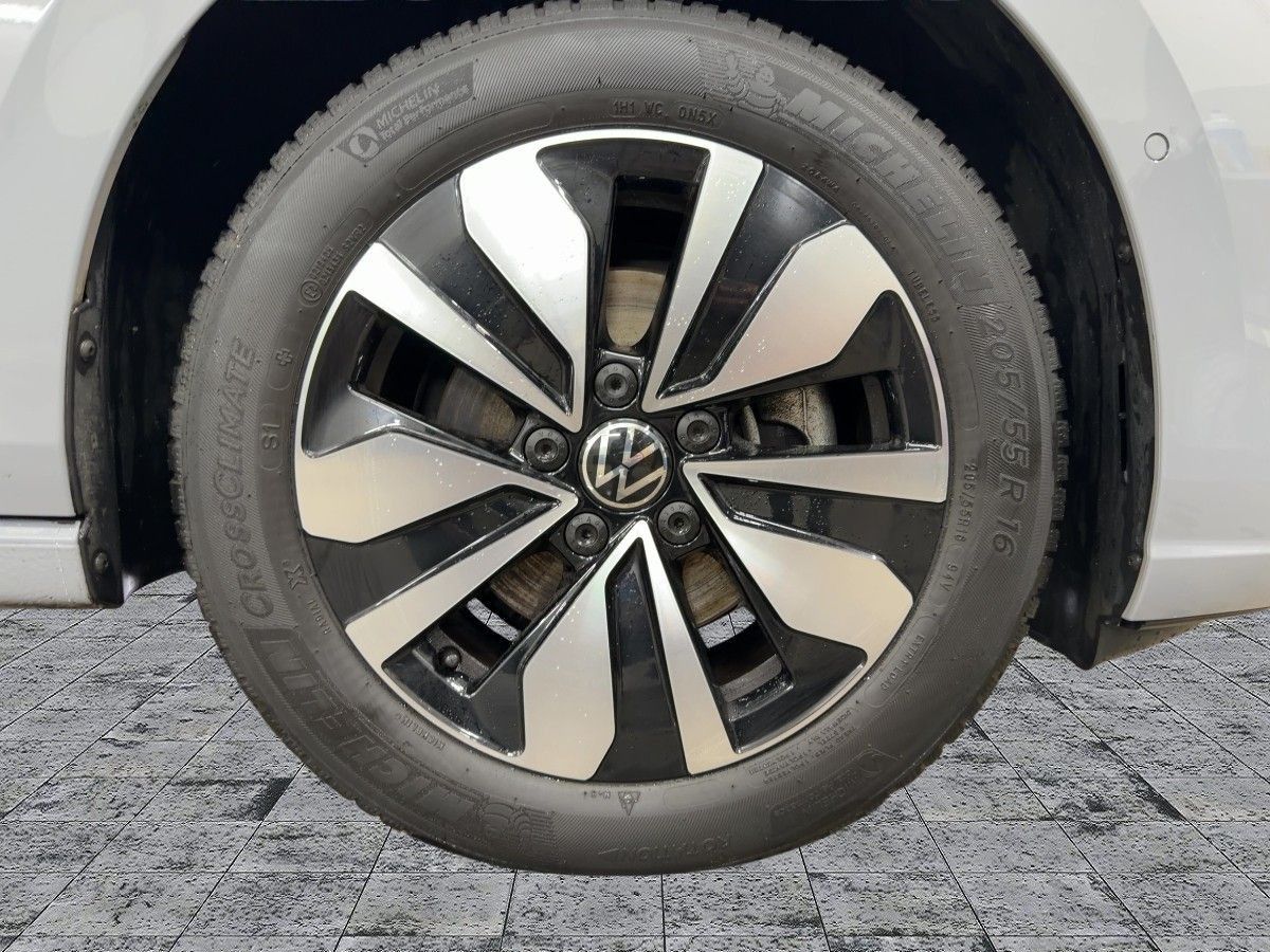 Volkswagen Golf - Bild 8