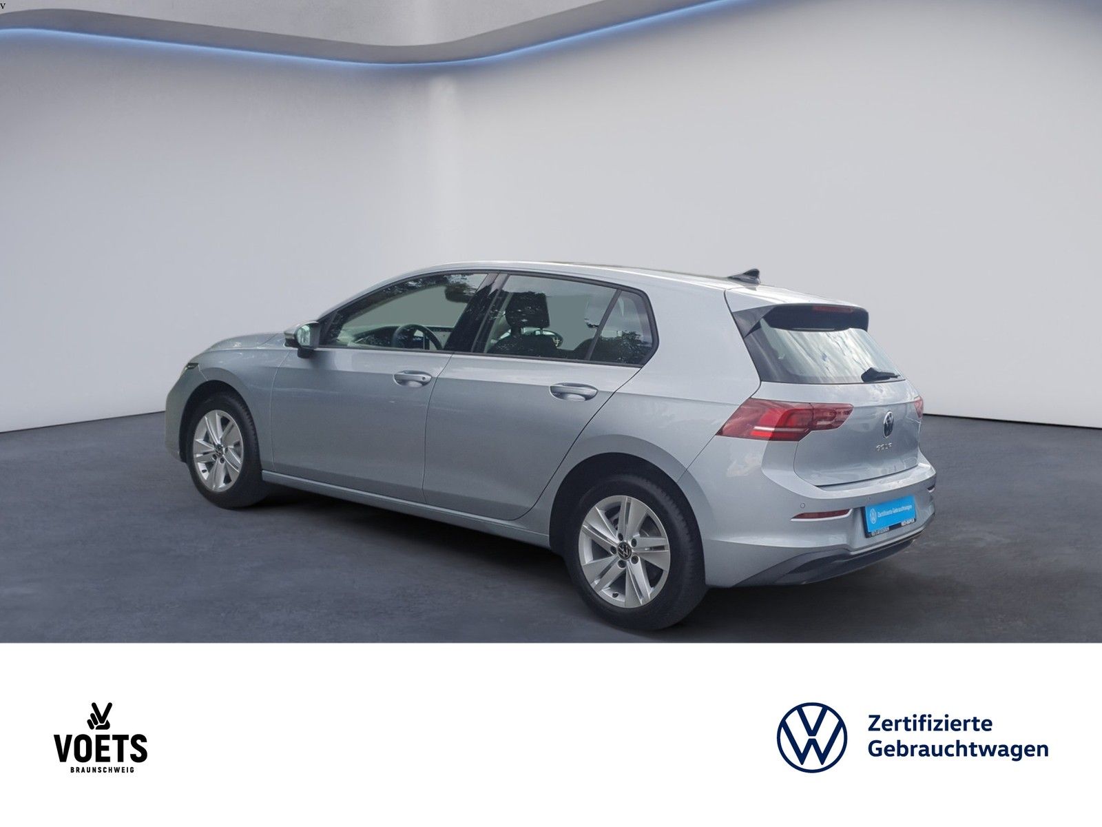 Volkswagen Golf VIII Life 1.5 TSI RearView PANO HuD foto 4