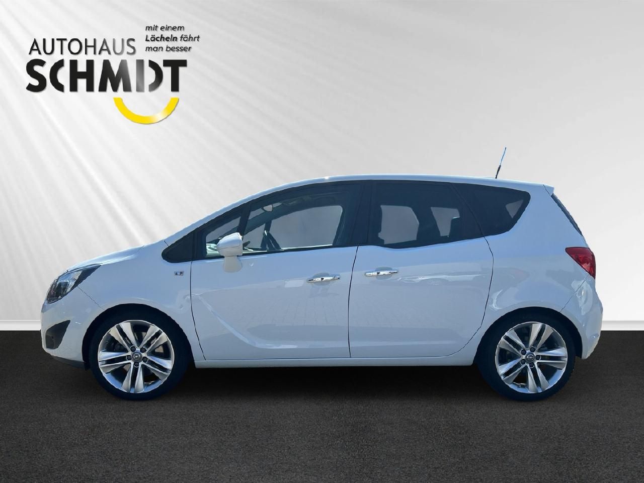 Fahrzeugabbildung Opel Meriva B Innovation, AHK, Panoramadach