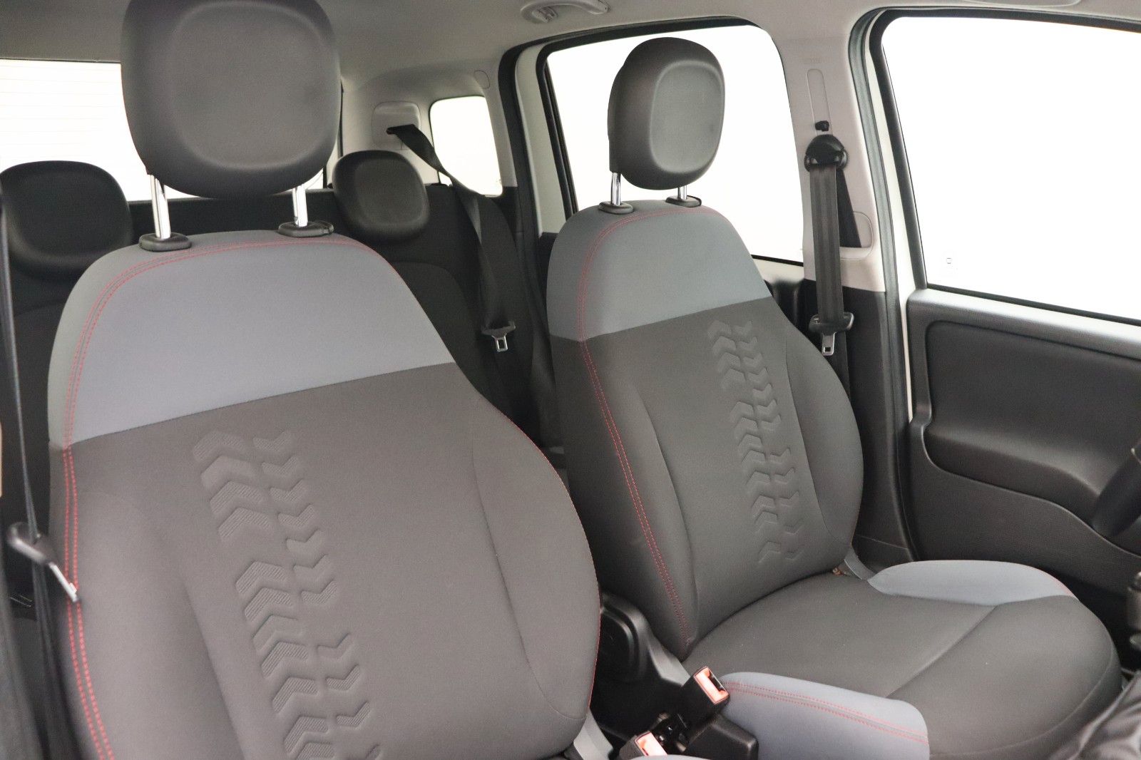 Fahrzeugabbildung Fiat Panda 1.2 Easy KLIMA UCONNECT