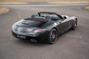 صورة 10 لـ 2014 Mercedes-BENZ SLS AMG