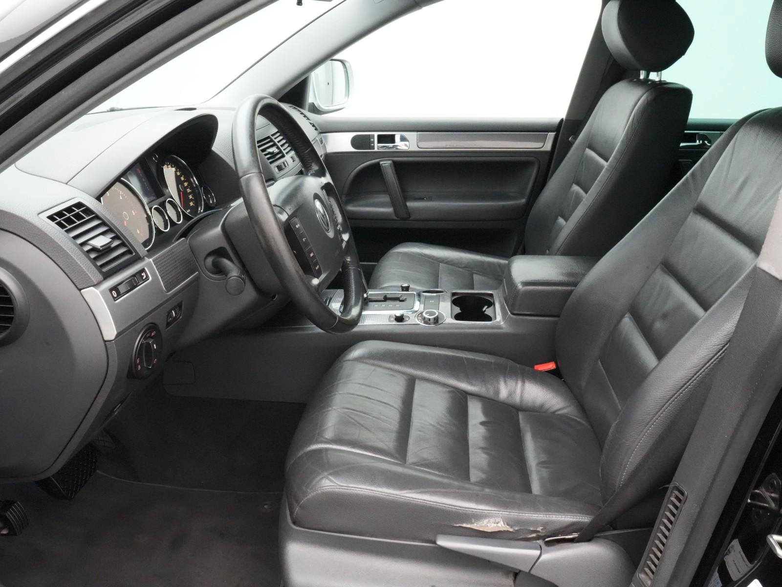 Volkswagen Touareg 2006 — photo 10