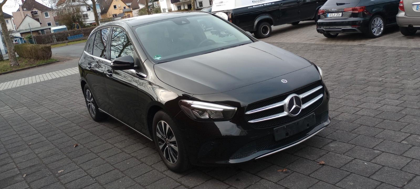 Mercedes-Benz B 200 Auto LederNavi Rückf Totw Spurh Scheckheft