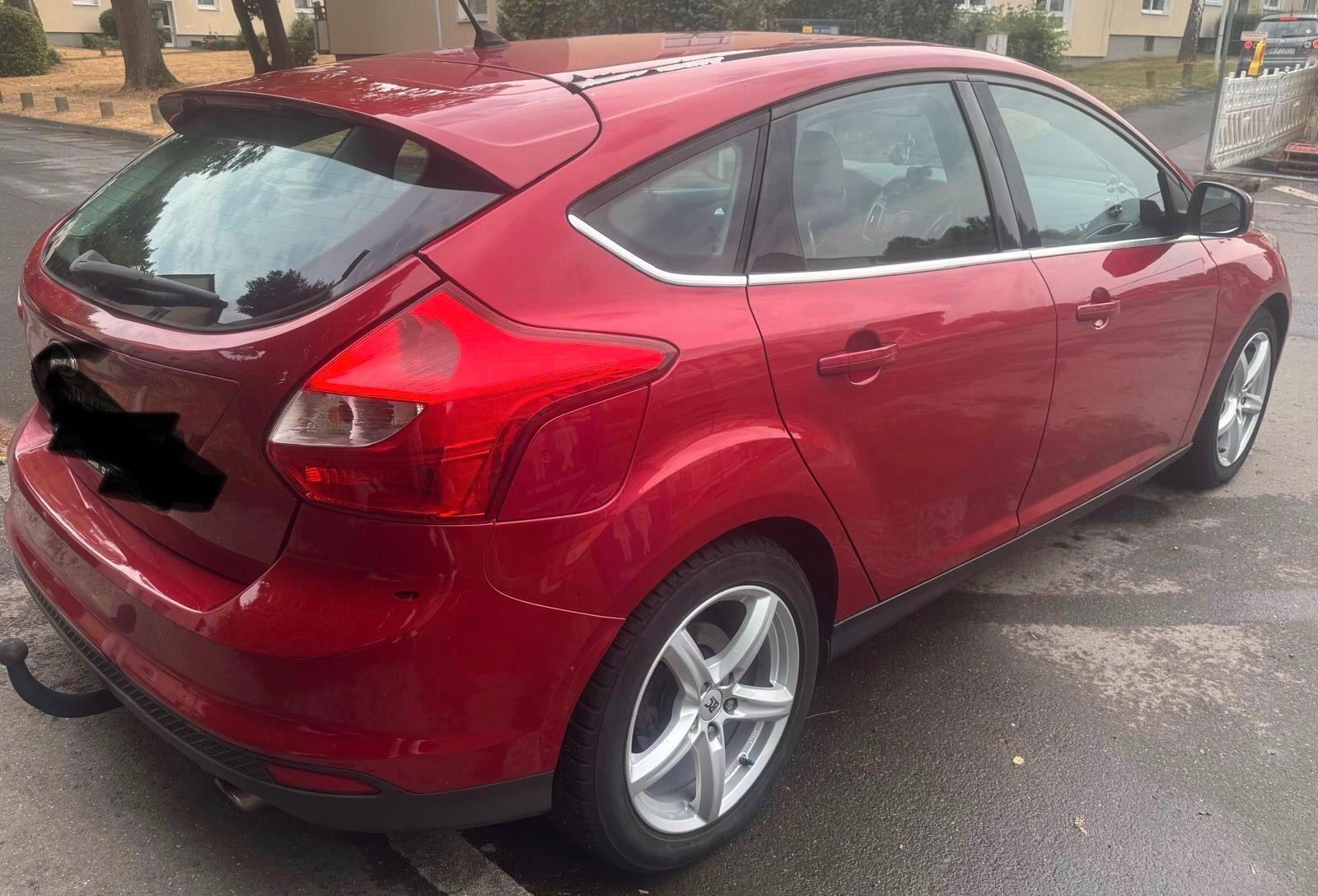 Ford Focus 2011 — photo 5