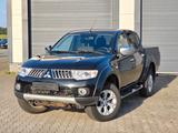 Mitsubishi L200 2.5 D Doppelkabine 4WD Klima AHK Automatik - Mitsubishi L200: 2.5