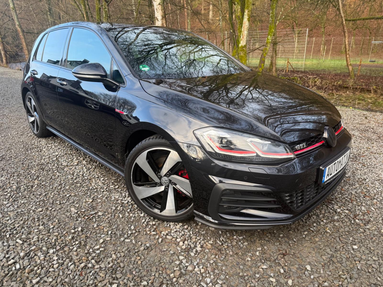 Volkswagen Golf VII Lim. GTI BMT/Start-Stopp DSG Navi