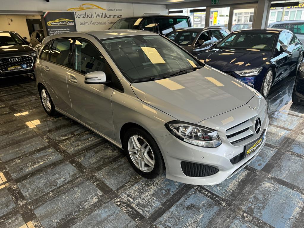 Mercedes-Benz B 180