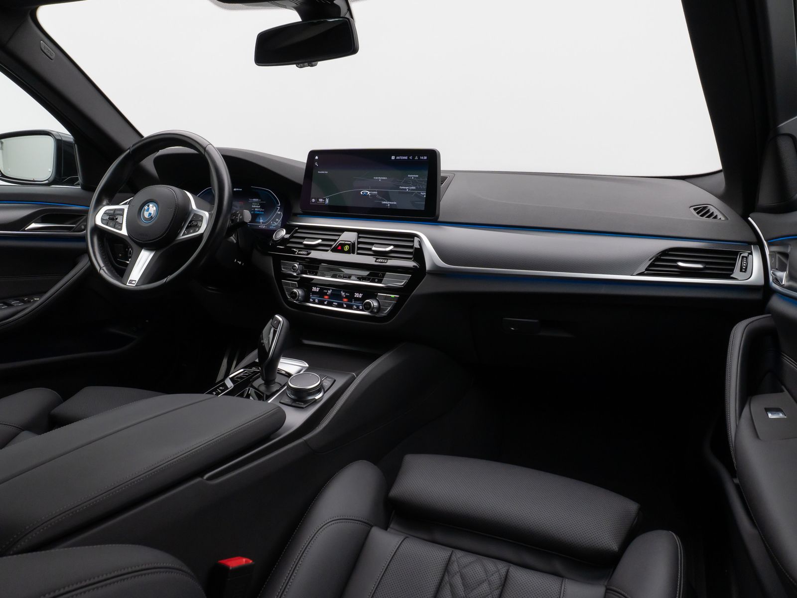 Fahrzeugabbildung BMW 530e xD M Sport Kamera Laser HUD DAB H/K Komfort