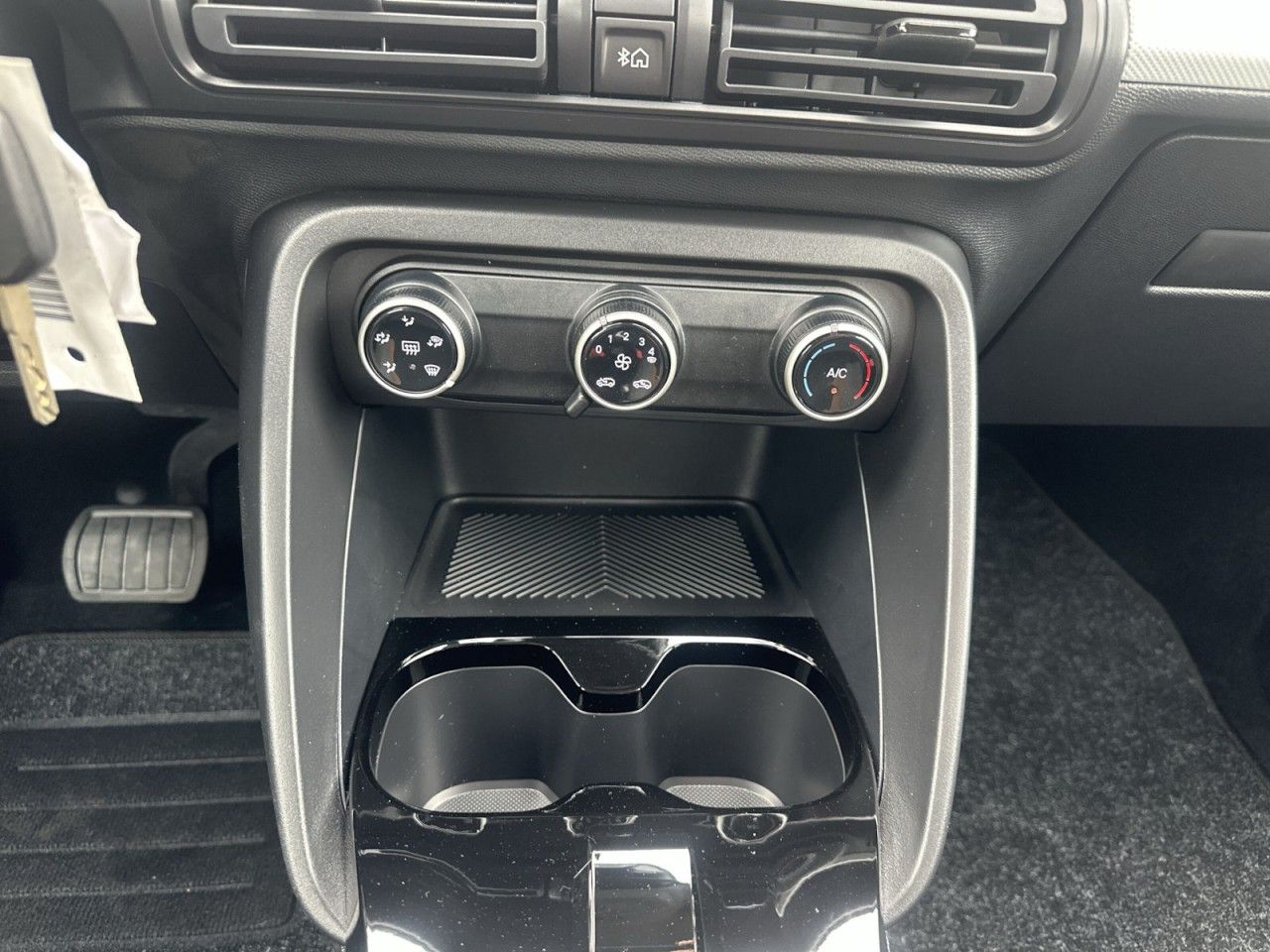 Fahrzeugabbildung Citroën ë-C3 Aircross 113 YOU