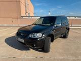 Ford Maverick 3.0 / V6 / LPG - Ford Maverick mit Benzin-Antrieb: Automatik