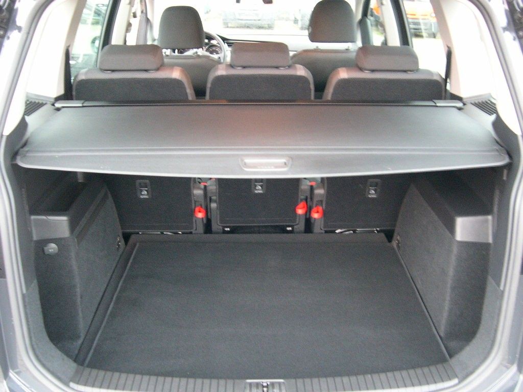 Fahrzeugabbildung Volkswagen Touran TDI +NAVI+2xPDC+SHZ