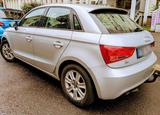 Audi AUDI A1 (8XAAA Attraction Sportback 1.2 TF... - Audi A1 Gebrauchtwagen in Leipzig