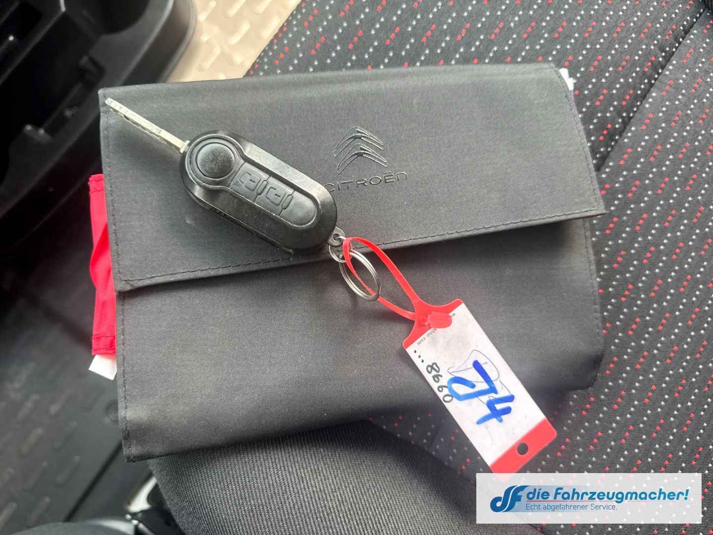 Fahrzeugabbildung Citroën Jumper Pritsche Doppelkabine DAB Spurhalteass. N