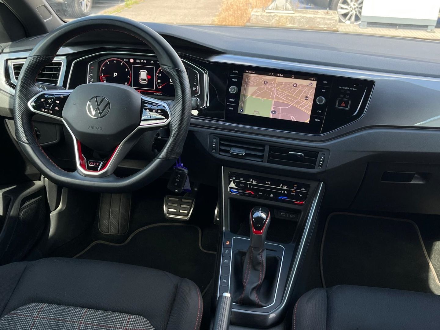 Polo GTI 2.0TSI DSG - NAVI*KAMERA*IQ.DRIVE*1Hand