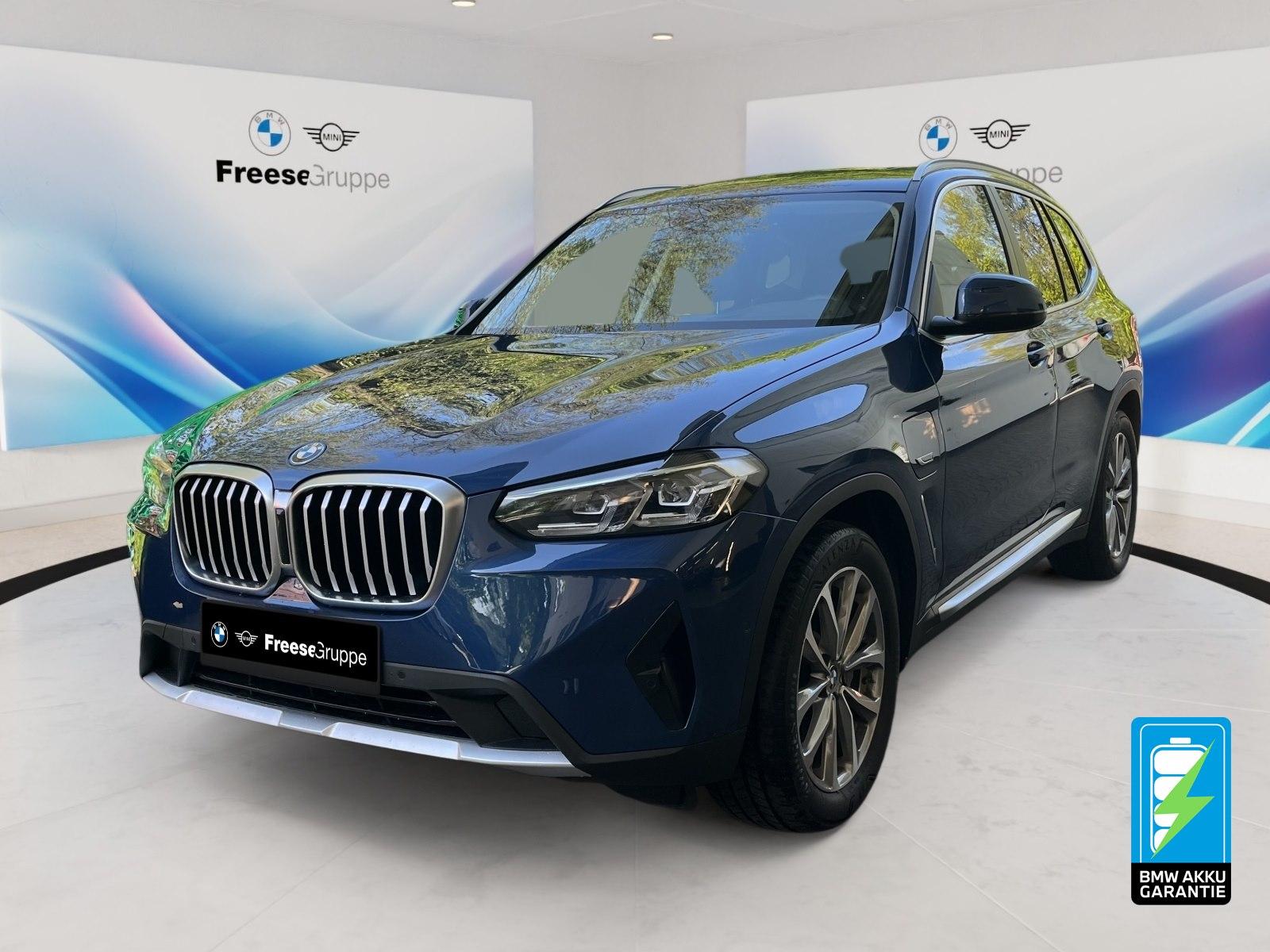 BMW X3 xDrive30e AHK HEAD-UP PANO RFK HIFI XDRIVE BT