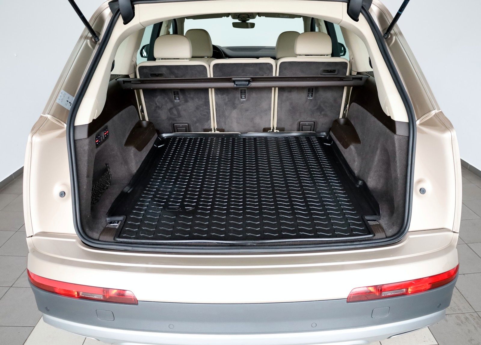 Fahrzeugabbildung Audi Q7 45 TDI quattro ,ACC,Navi,Xenon,Panora,7Sitzer