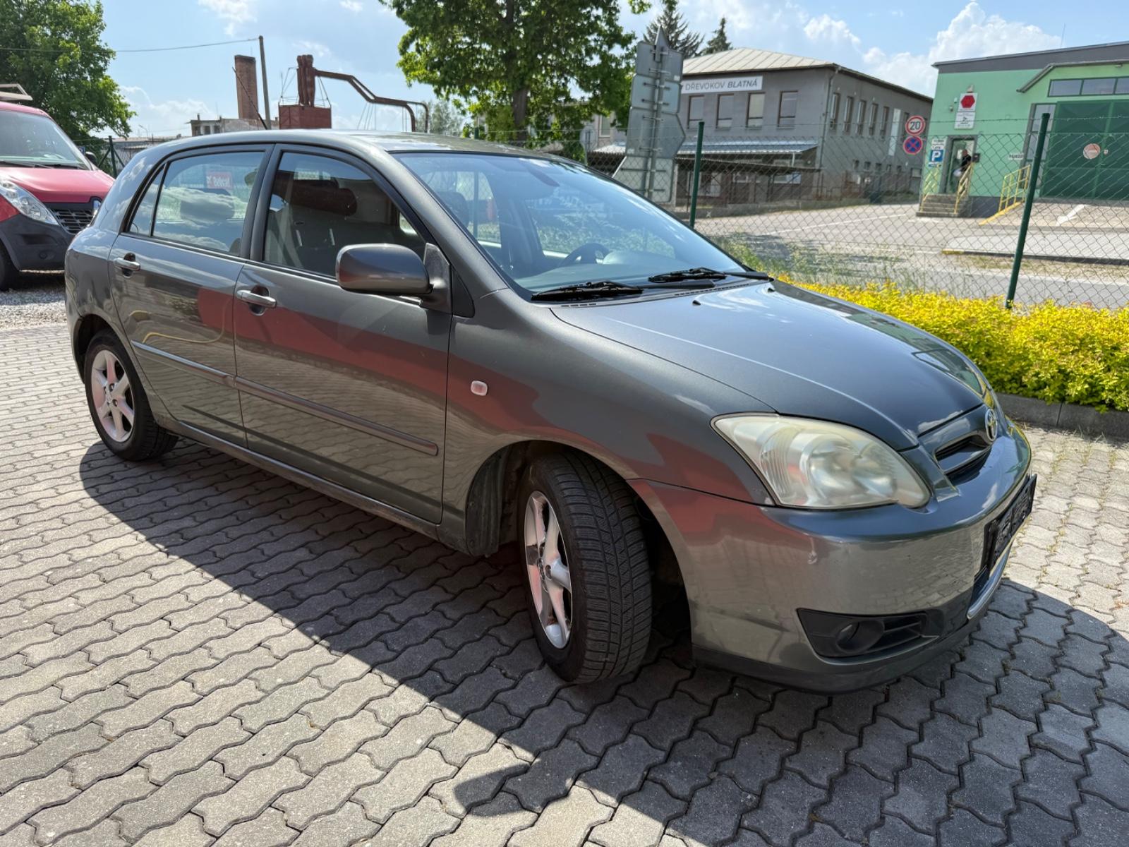 Toyota Corolla 1.6 VVT-i Linea Sol KLIMAAUTOMATIK