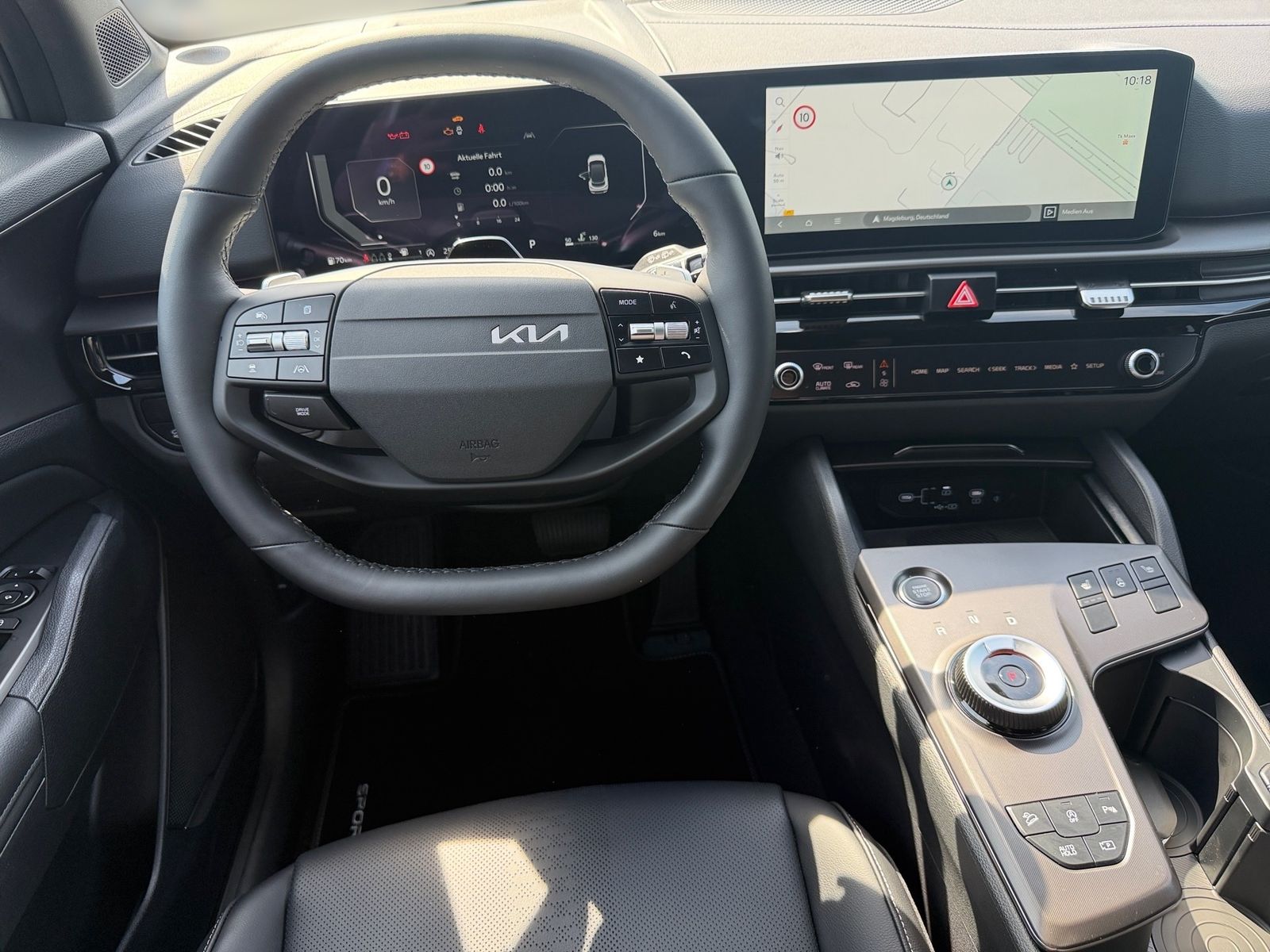 Fahrzeugabbildung Kia SPORTAGE 1.6T 2WD DCT BLACK ED SD DRIVE