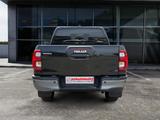 Toyota Hilux Double Cab Invincible 4x4 - Toyota Hilux: Double Cab