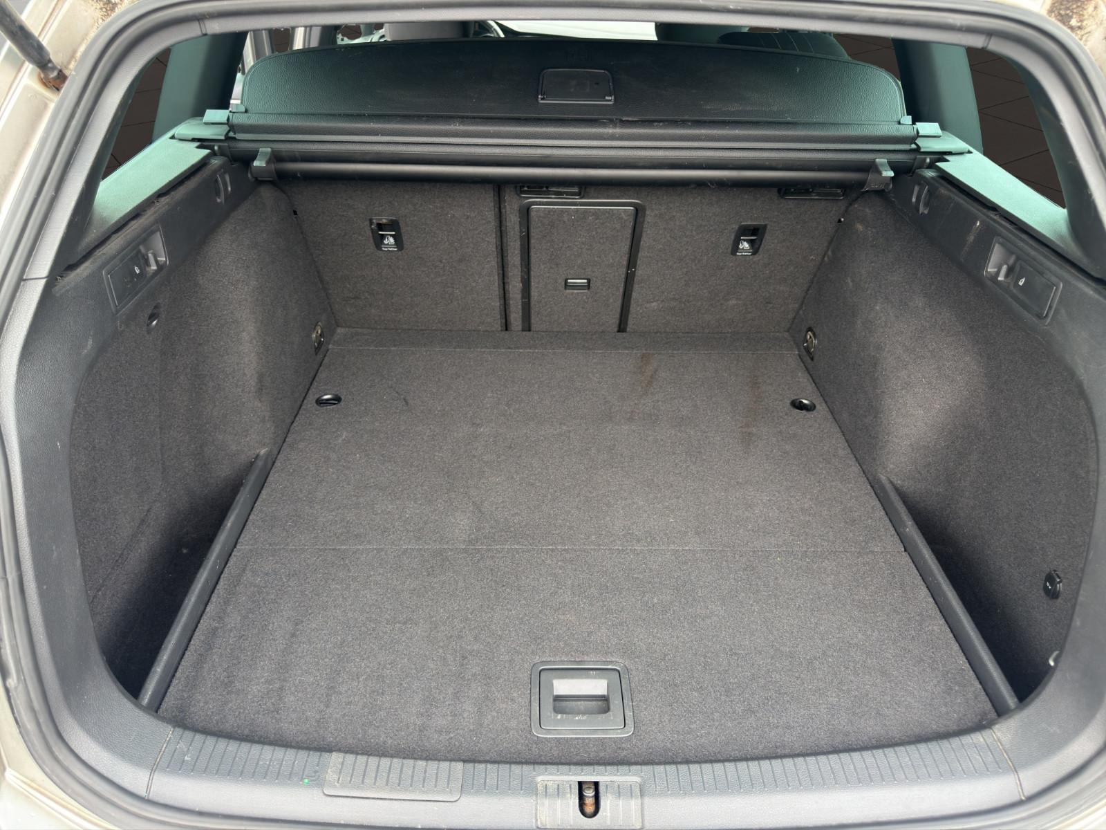 Volkswagen Golf VII 2.0TDI Alltrack 4Motion AHK/DISCOVER/AC