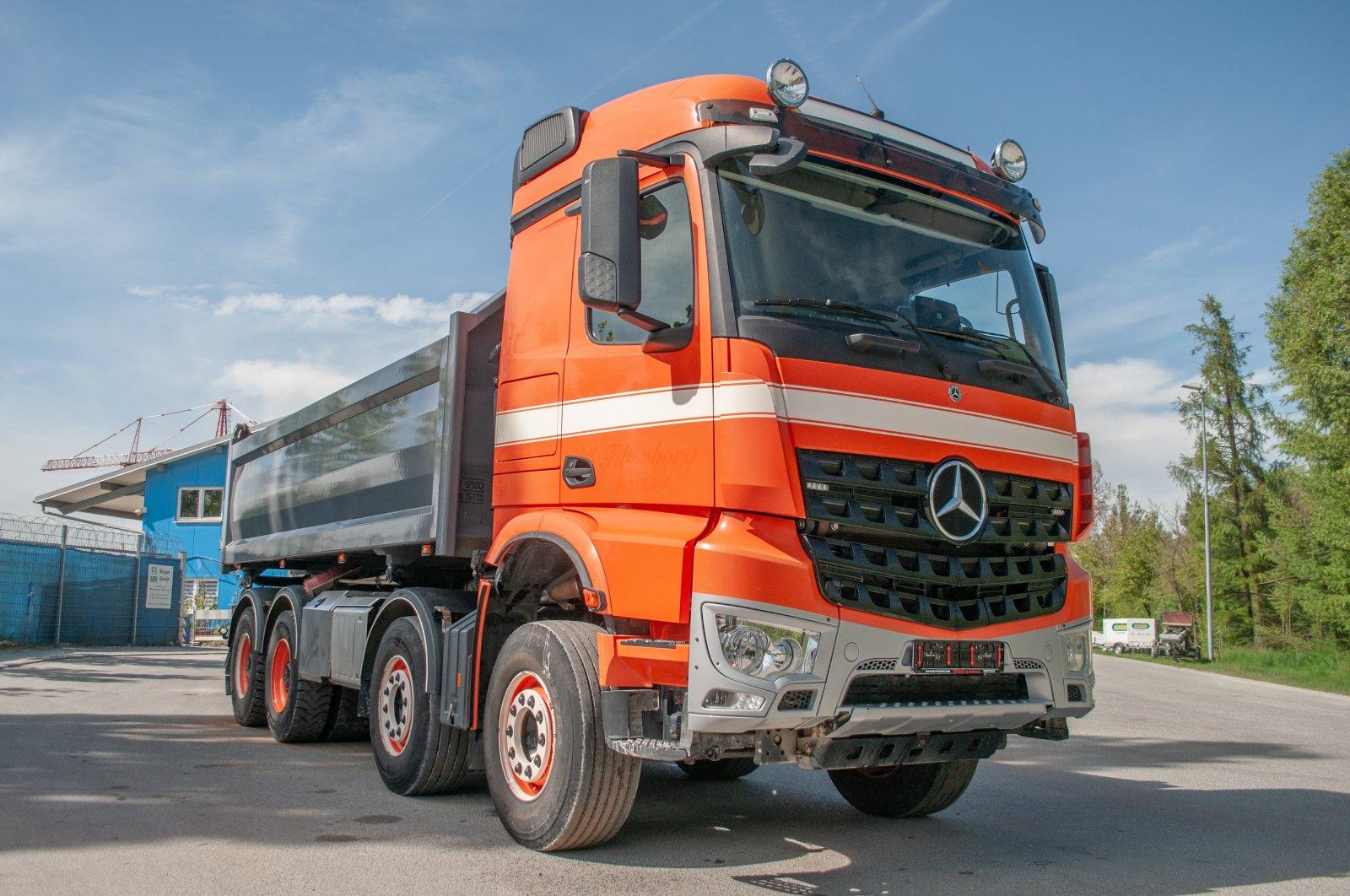 Mercedes-Benz Arocs 3253 K 8x4