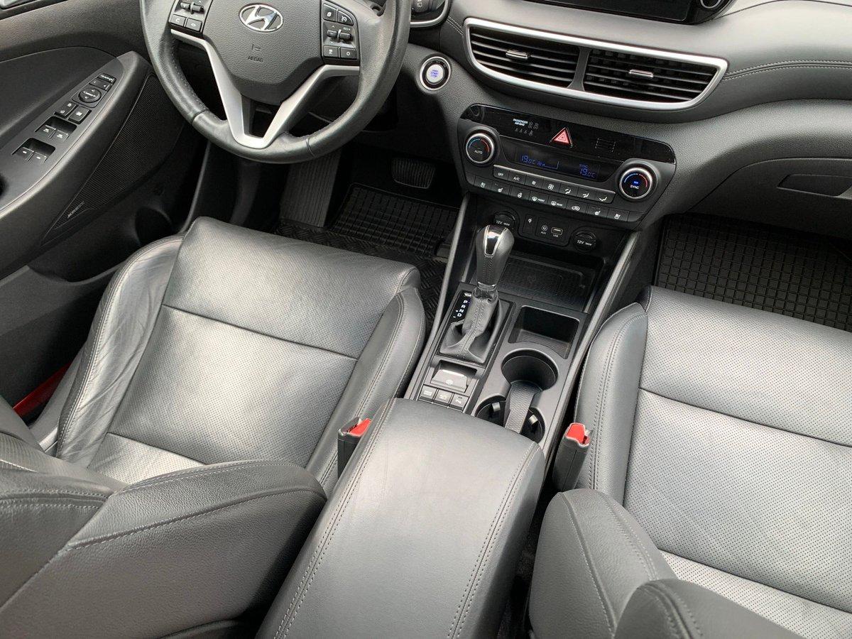 Hyundai Tucson 1.6 T-GDI 4WD 25 JAHRE EDITION PANO+NAVI