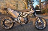 Husqvarna 701 Supermoto - HUSQVARNA 701 SUPERMOTO