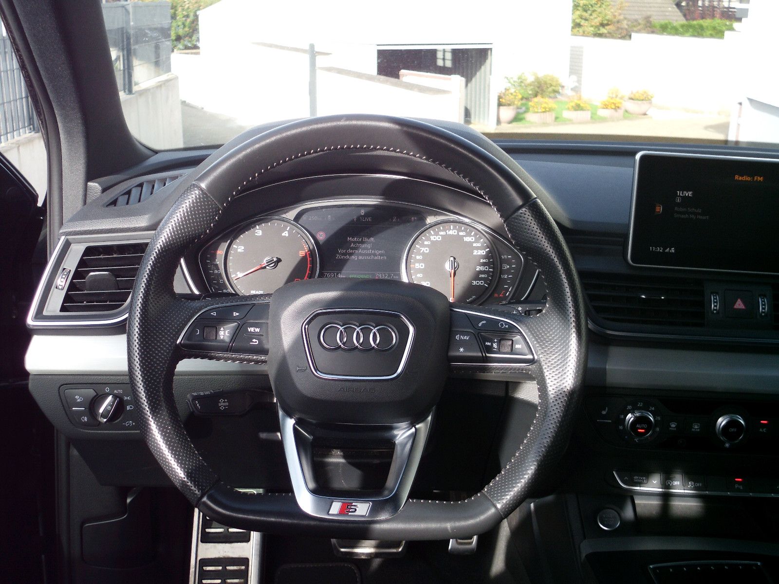 Fahrzeugabbildung Audi Q5 40 TDI quattro sport/S-Line/HeadUP