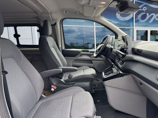 Fahrzeugabbildung Ford Tourneo Custom 2.0 320 L1 Nugget Titanium