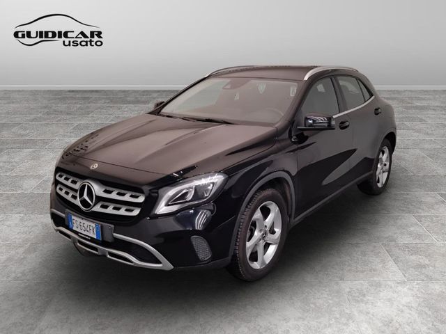 Mercedes-Benz GLA-X156 2017 - GLA 200 d Sport au