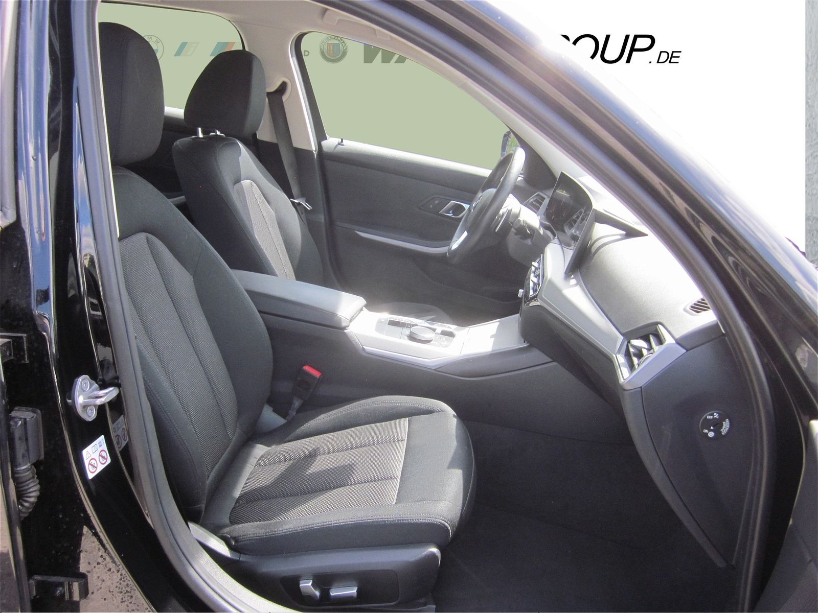 BMW 318d TOURING AUT LC PLUS KOMFORTZG GRA PDC DAB E foto 11