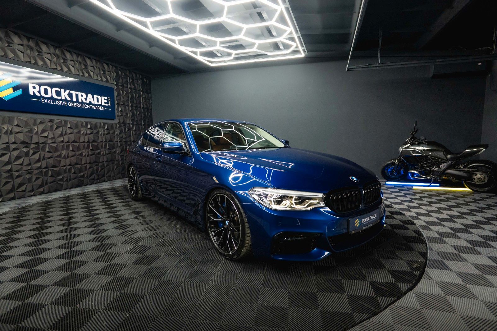 Fahrzeugabbildung BMW 540i xDrive M-Sport Performance Shadow *ACC*LED*