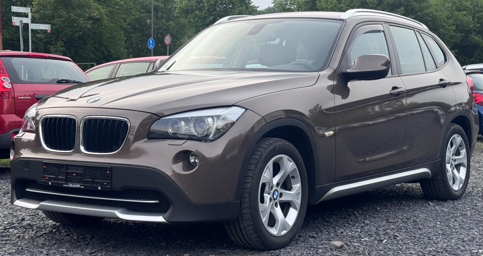 BMW X1 20 i xDrive XENON AHK START-STOP GARANTIE