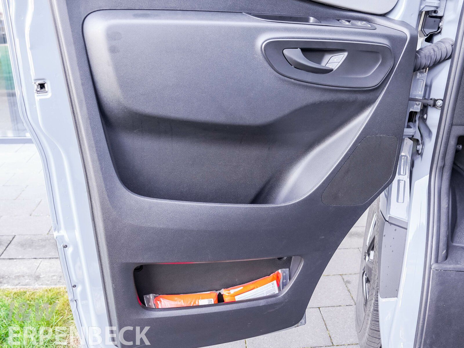 Fahrzeugabbildung HYMER / ERIBA / HYMERCAR Sprinter Hochdach Free S 600 AHK LED PAS Distr.