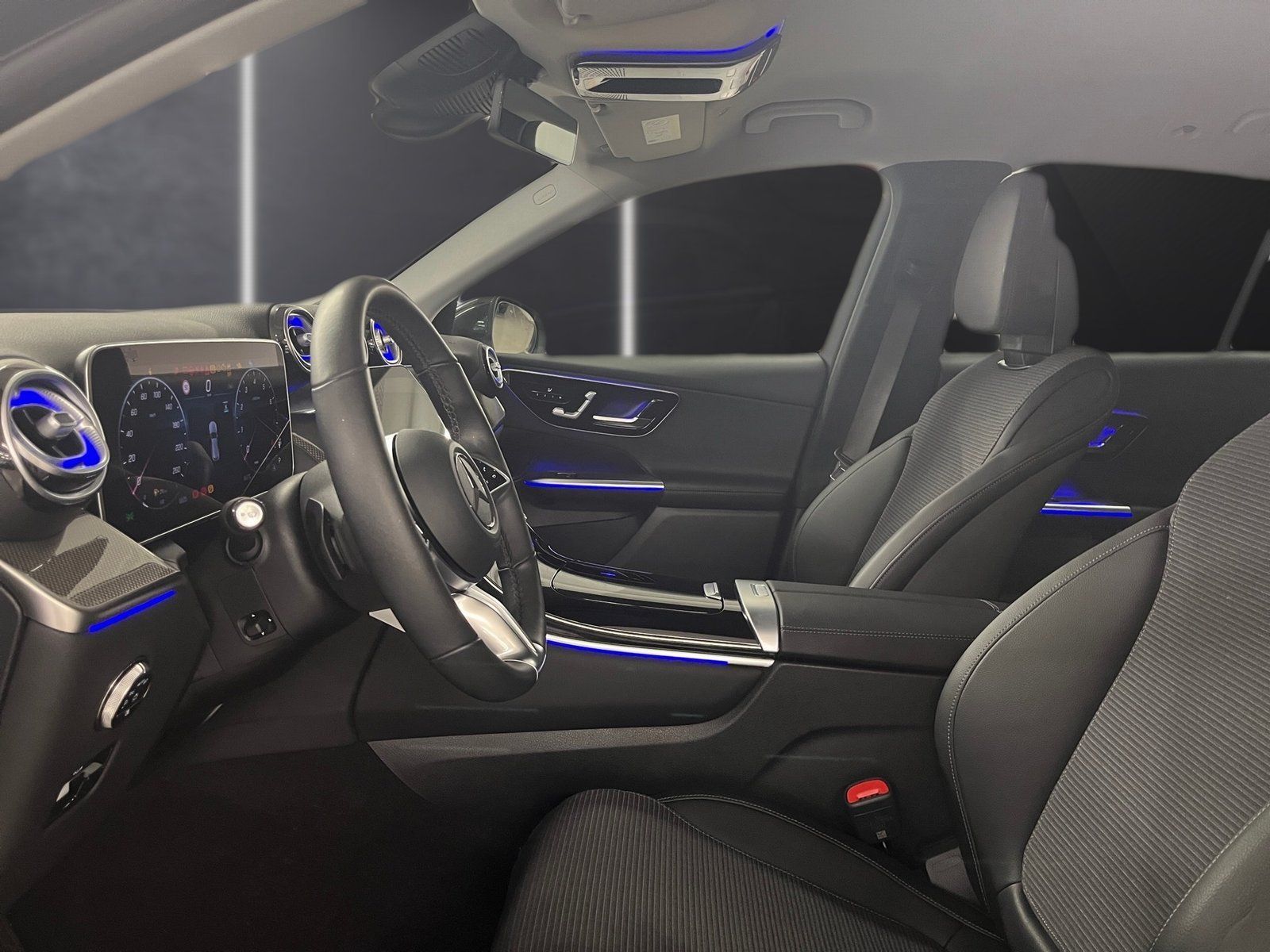 Fahrzeugabbildung Mercedes-Benz GLC 200 4M Avantgarde*AHK*Distronic*Totwink*Memo