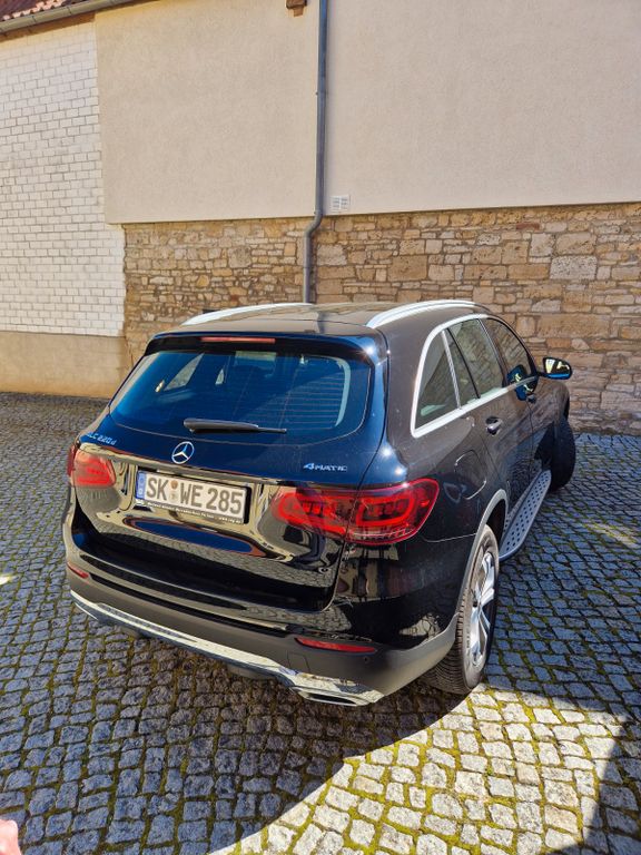 Image of Mercedes-Benz GLC 220