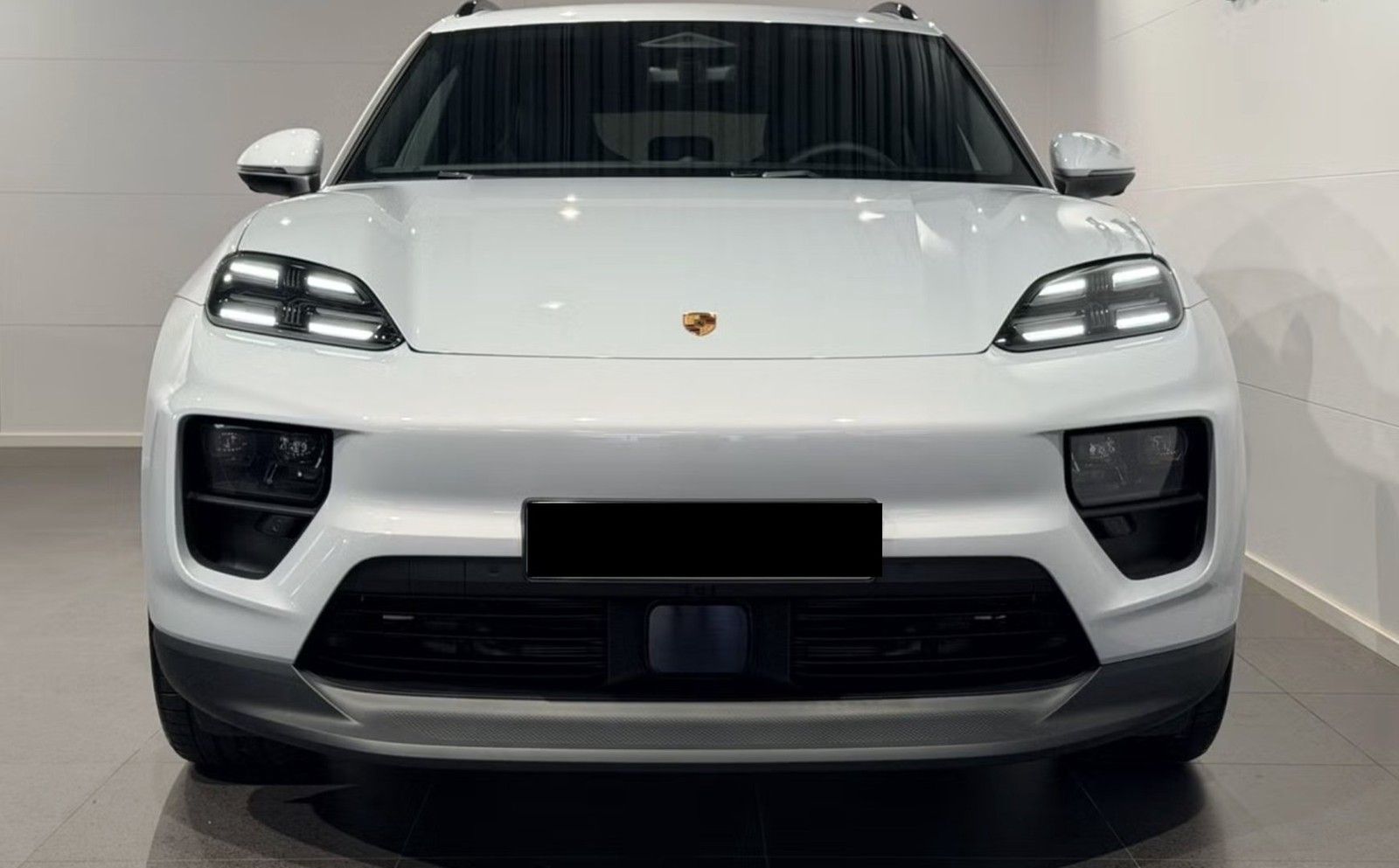 Porsche Macan Electric 4 imagem 2