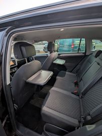 Volkswagen Tiguan - 8