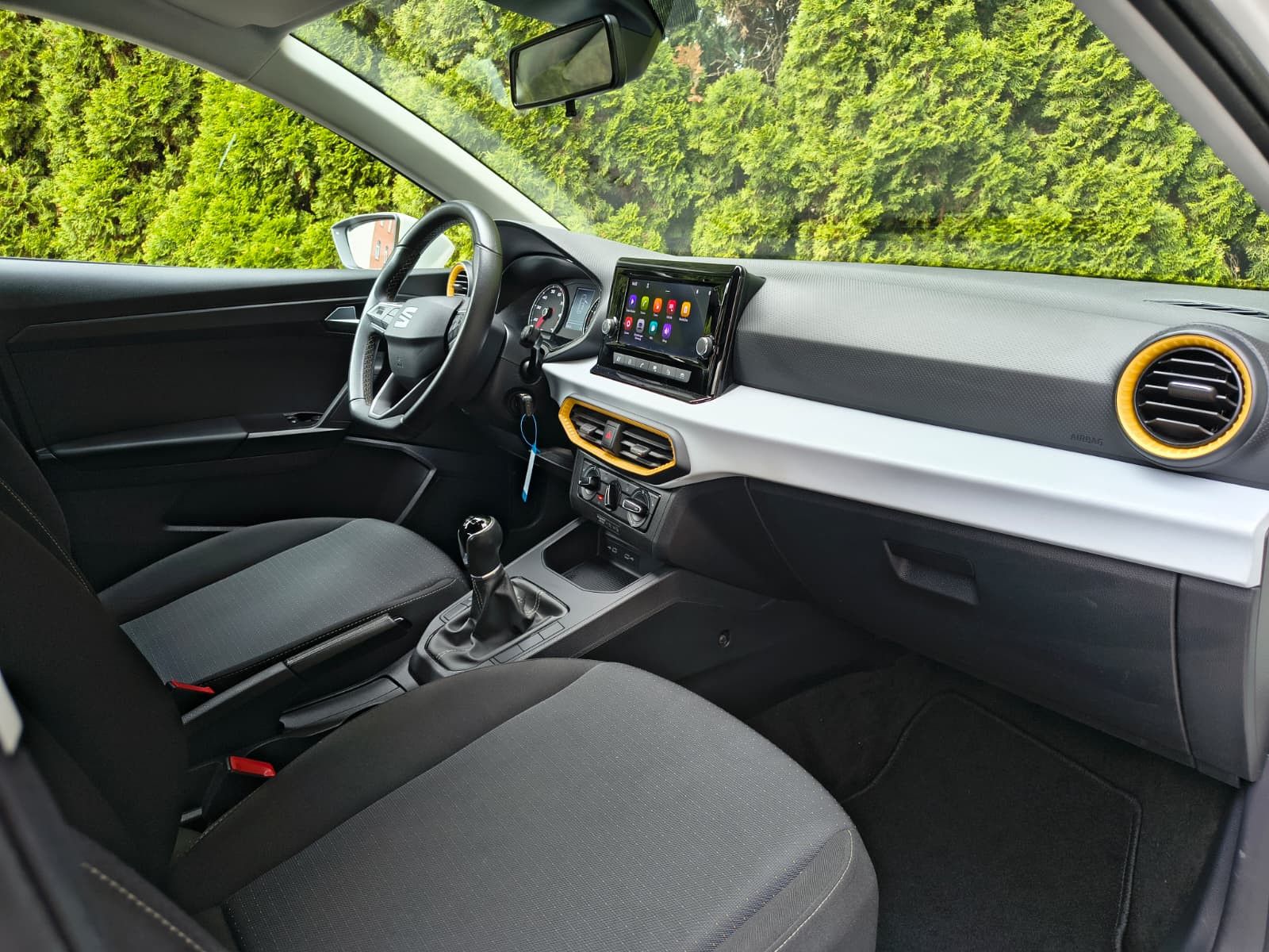Fahrzeugabbildung SEAT Ibiza 1.0 TSI Style LED+SHZ+WINTER+SPUR+DAB+TEMP