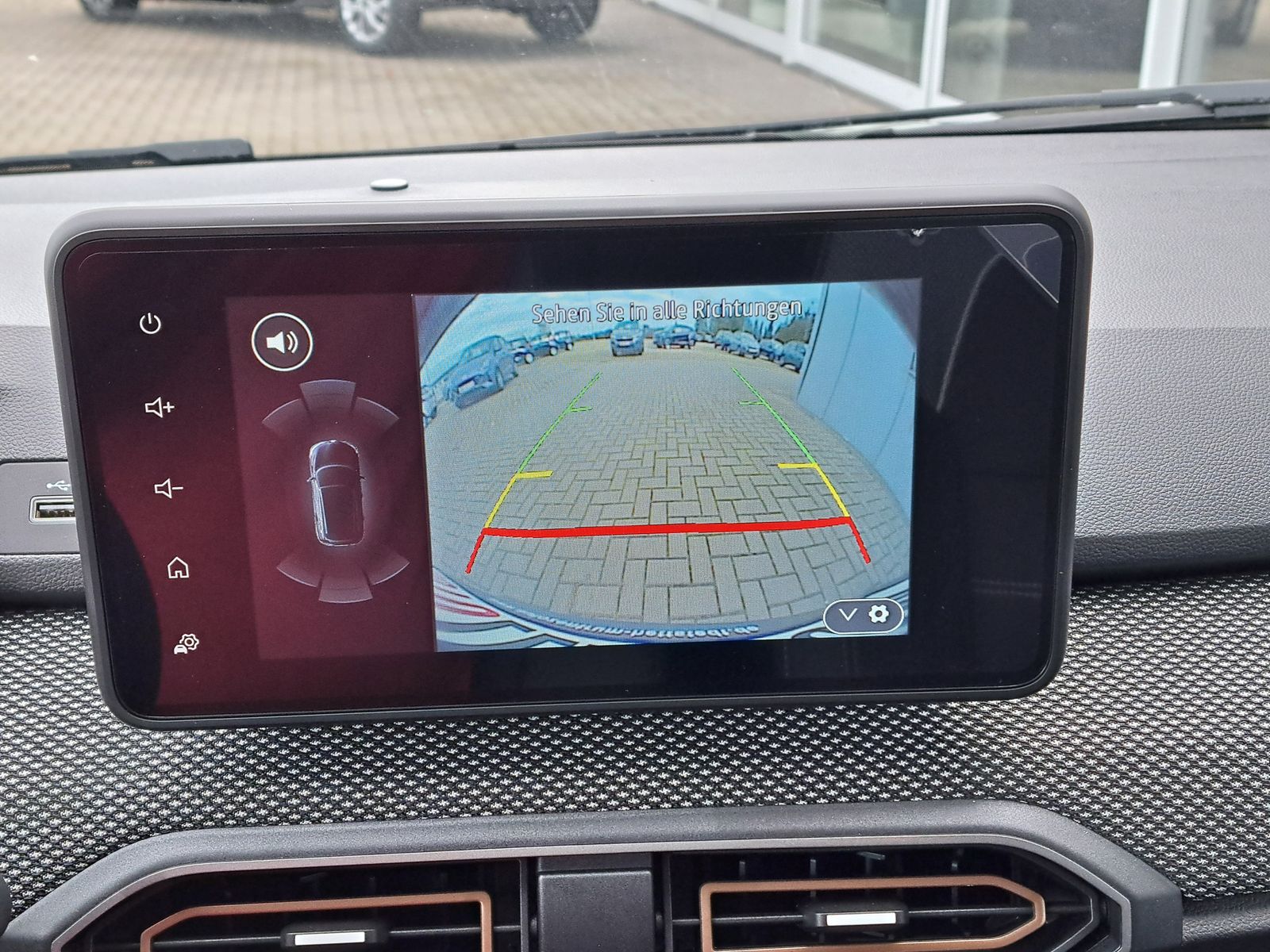 Fahrzeugabbildung Dacia Sandero Stepway Expression SITZHEIZUNG KAMERA