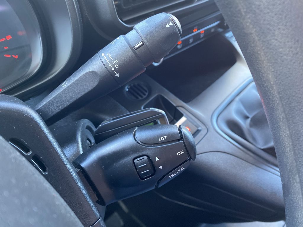 Fahrzeugabbildung Citroën Berlingo 1.5 BlueHDi 100 XL EHZ Club *Rückfahrka