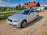 BMW 320d touring - PANORAMA, NAVI, SPORTSITZE, KLIMA - BMW 320 aus 2010: Kombi, 320d