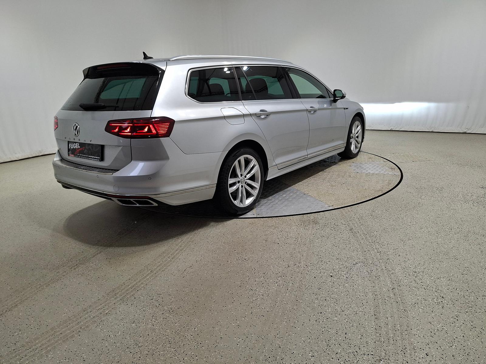 Volkswagen Passat 1.5 TSI DSG R-line ACC LED Pano L, миниатюра 18
