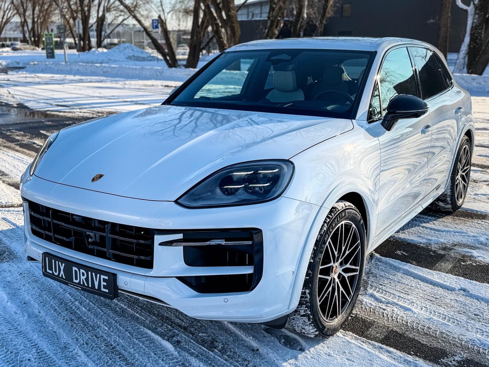 Porsche Cayenne Black Edition